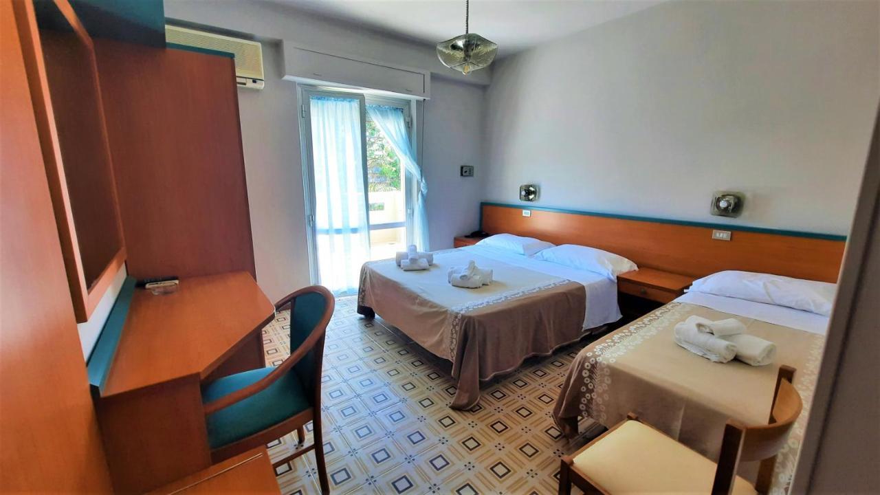 Hotel Pineta San Benedetto del Tronto Eksteriør bilde