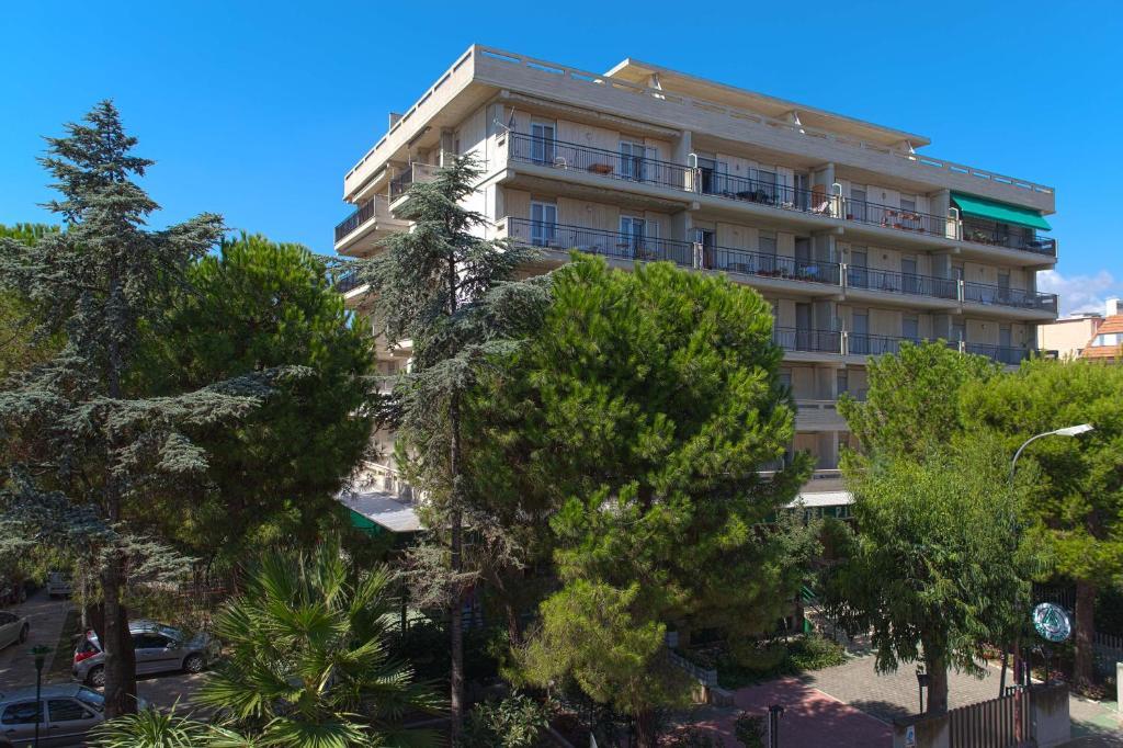 Hotel Pineta San Benedetto del Tronto Eksteriør bilde